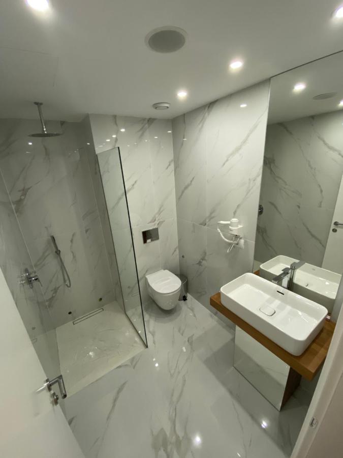Kanes Bohemian Boutique Hotel Sarande Bagian luar foto