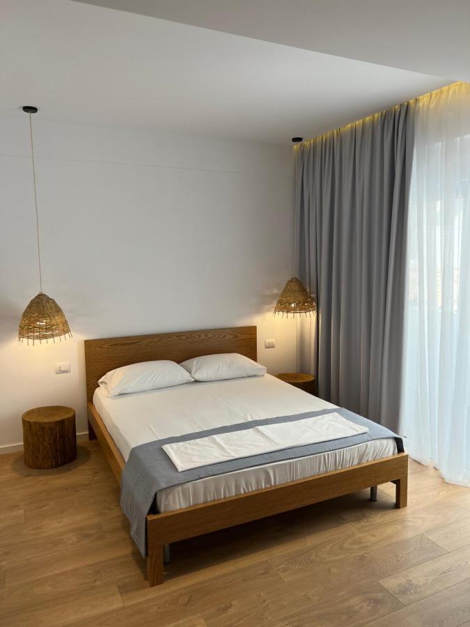 Kanes Bohemian Boutique Hotel Sarande Bagian luar foto